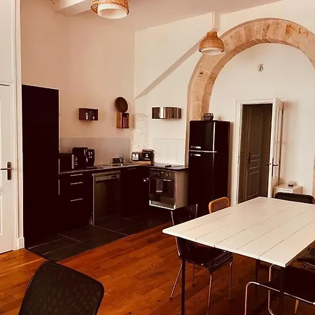 65 M2 Centre Apartment *