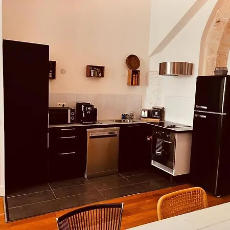 65 M2 Centre *
