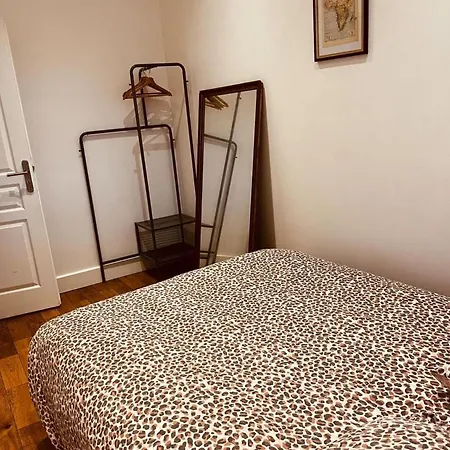65 M2 Centre Apartment